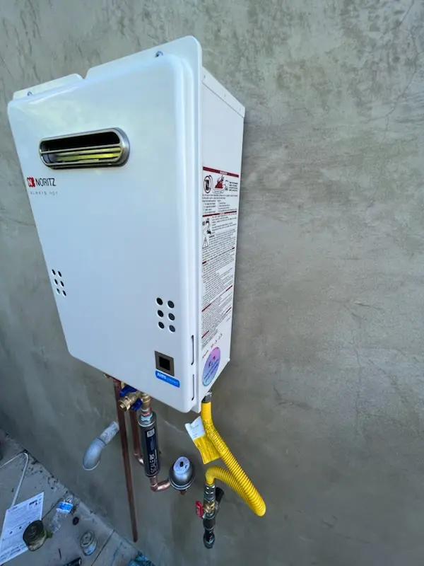 Tankless water heater installation for Oakwood Court homes